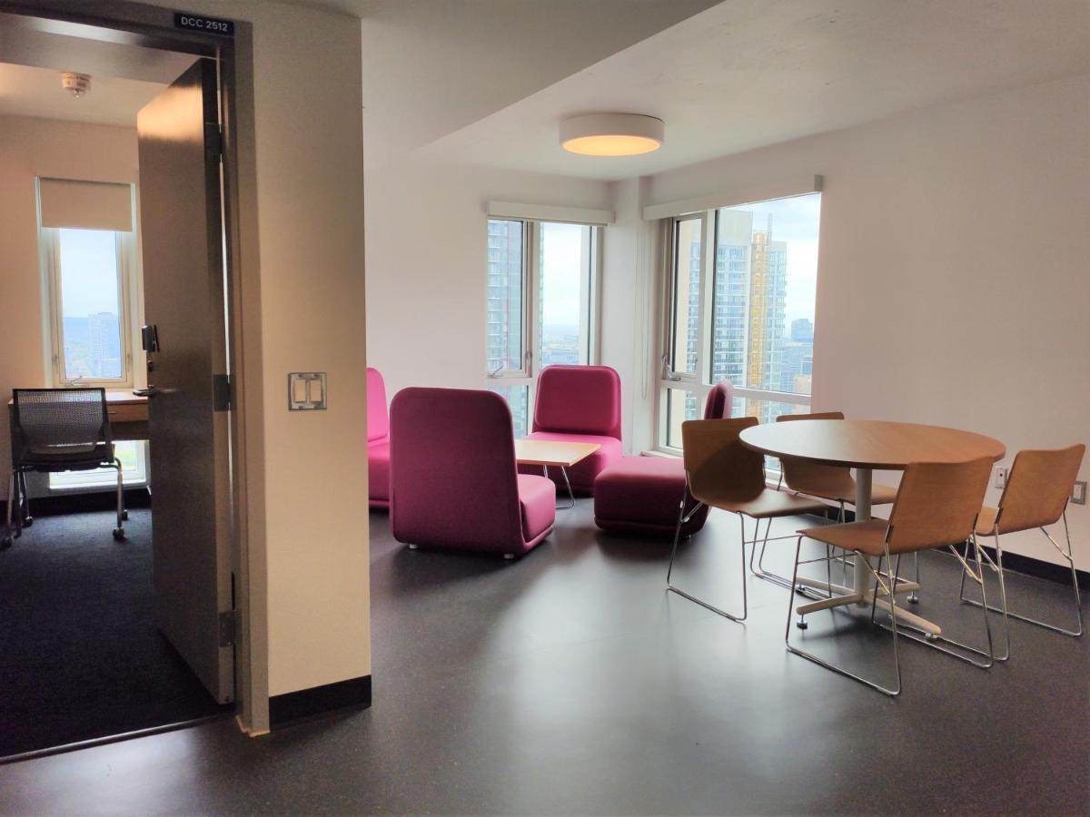 Toronto Metropolitan University-Daphne Cockwell Complex Residence Dış mekan fotoğraf